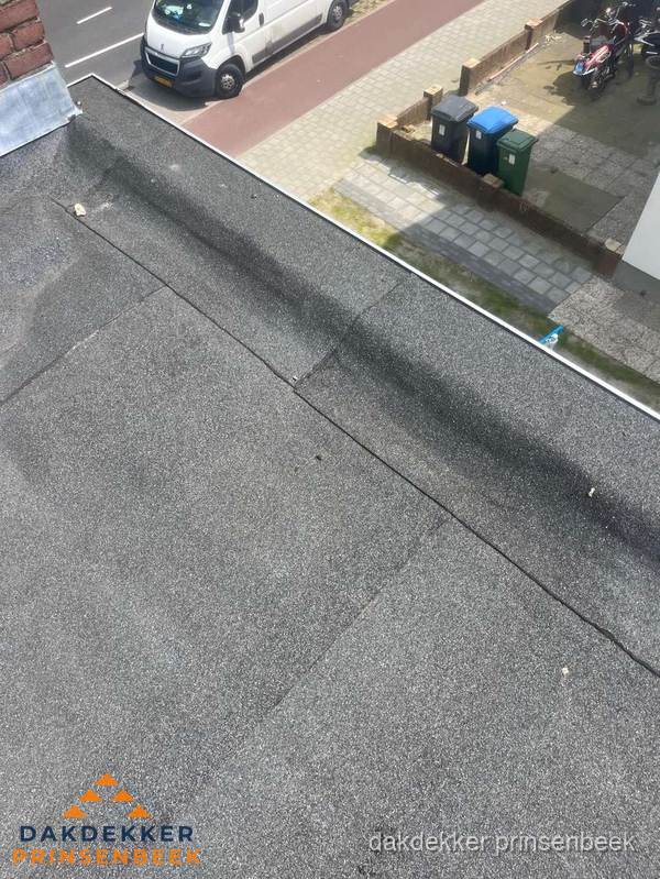 Kosten dakisolatie: plat dak met bitumen dakbedekking in Prinsenbeek
